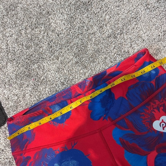 WITH brand Peloton Emma Lovewell leggings medium red blue - Picture 7 of 7